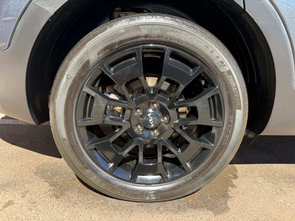 Photo 97 of this Kia Telluride