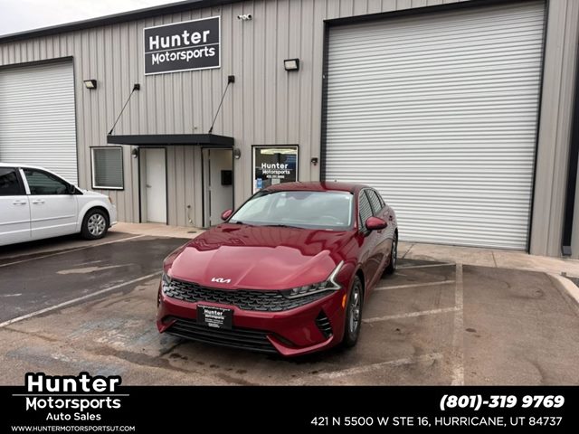 Passion Red 2022 Kia K5 Sedan Front-Wheel Drive Automatic