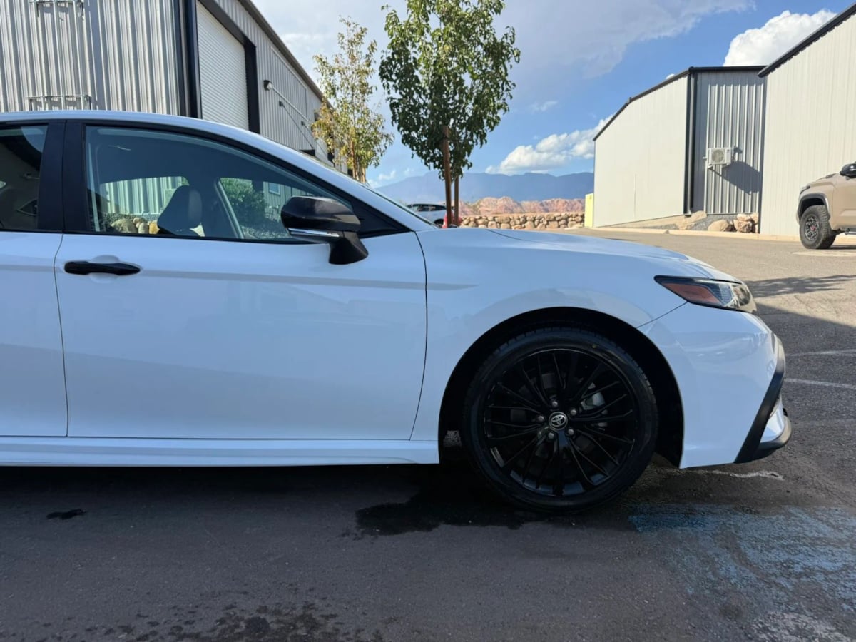 Photo 10 of this Toyota Camry