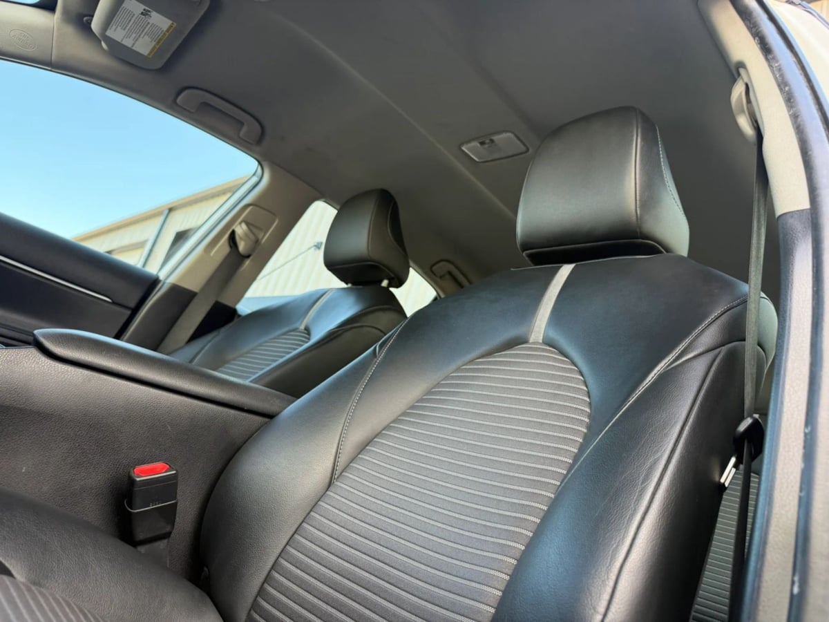 Photo 19 of this Toyota Camry