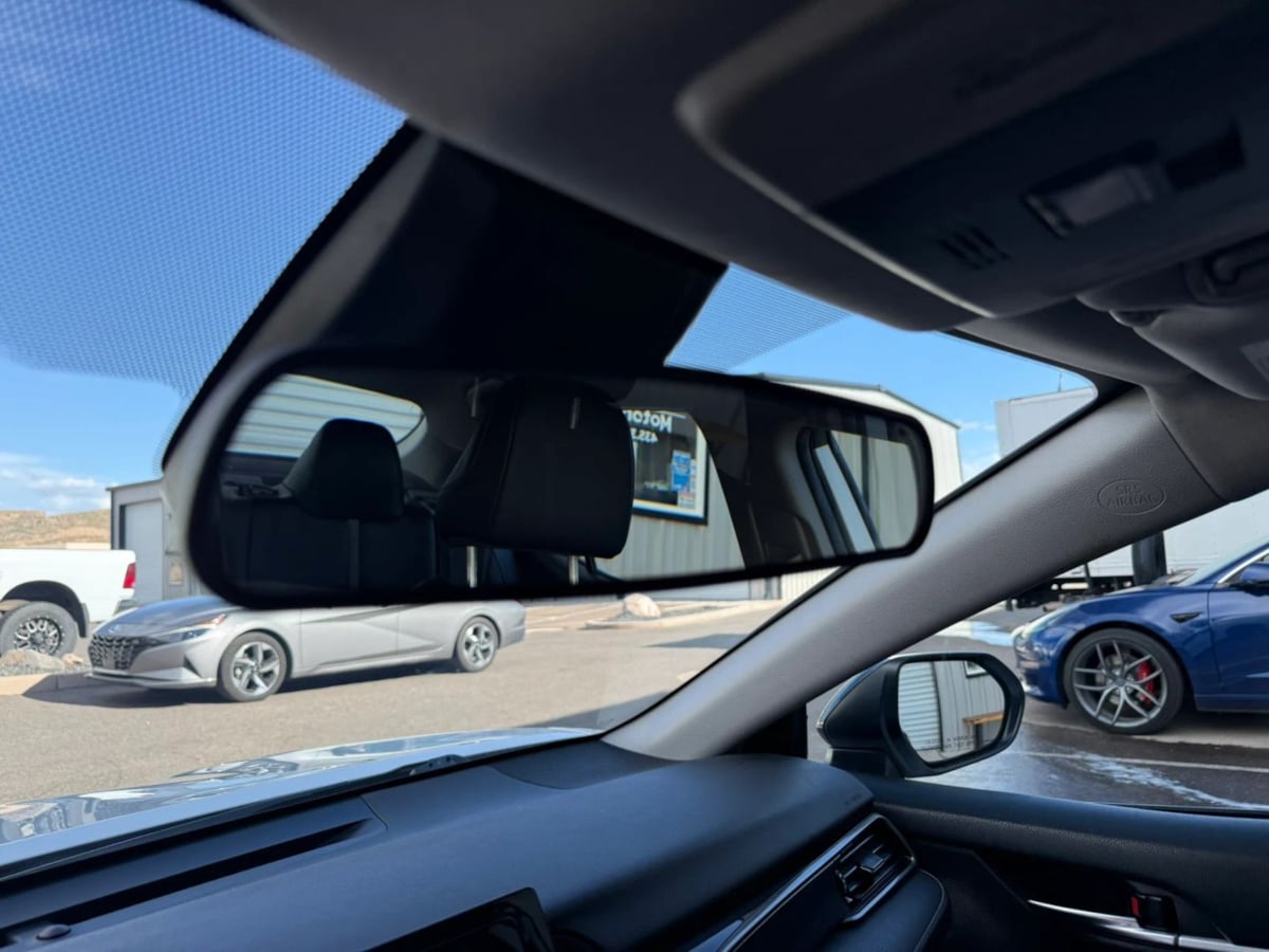 Photo 34 of this Toyota Camry