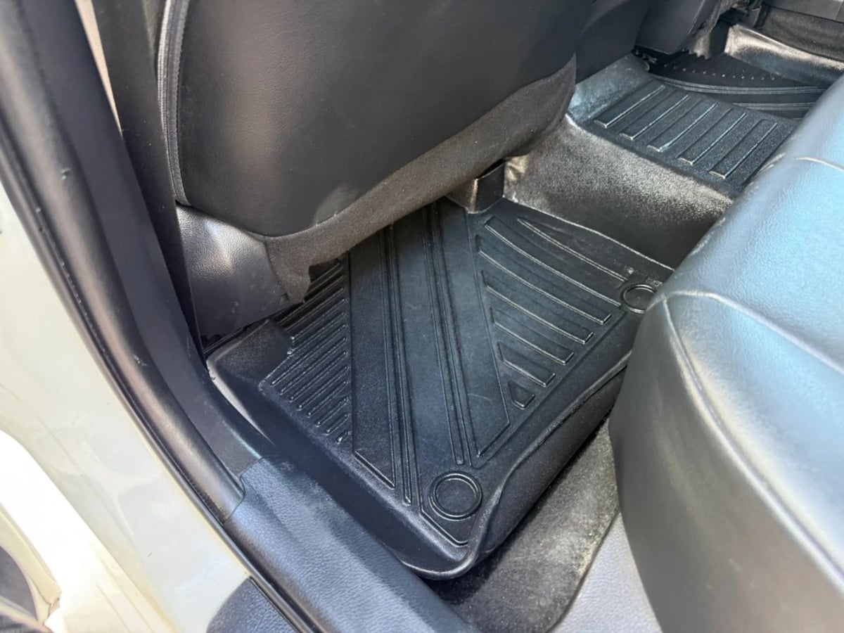 Photo 41 of this Toyota Camry