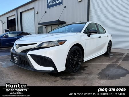 2022 Toyota Camry SE Nightshade