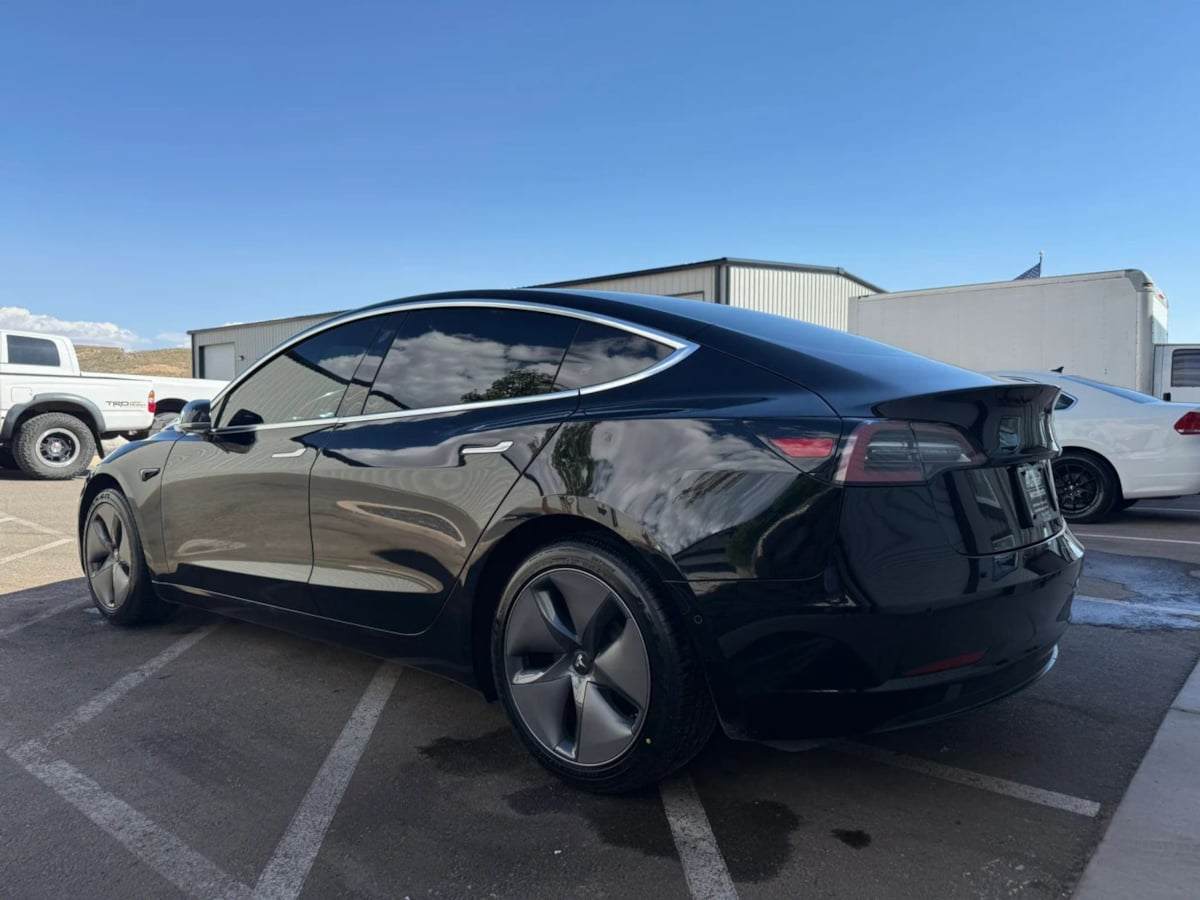 Photo 4 of this Tesla Model 3