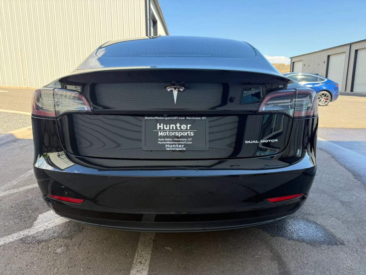 Photo 6 of this Tesla Model 3