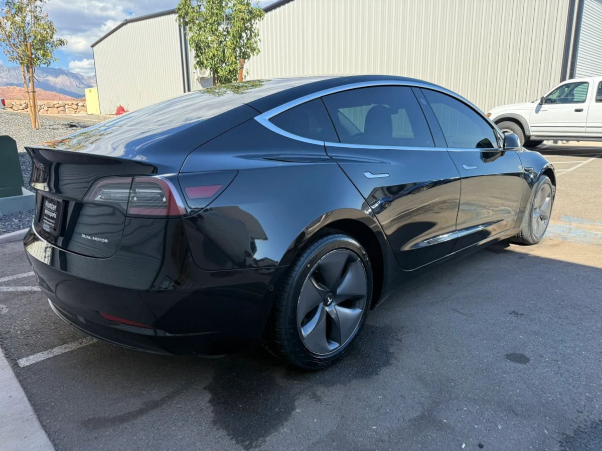 Photo 8 of this Tesla Model 3