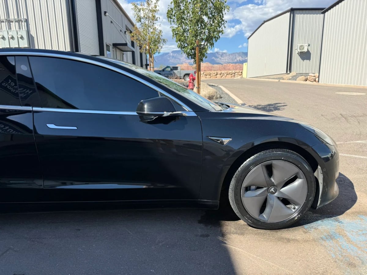 Photo 10 of this Tesla Model 3
