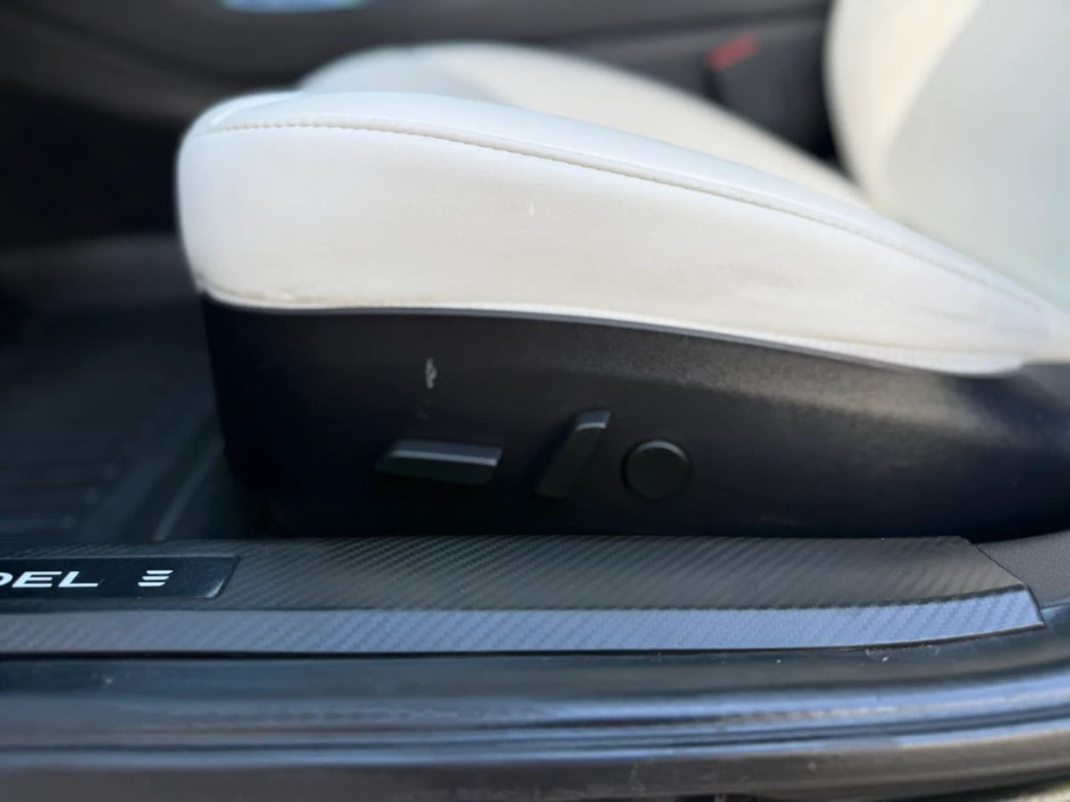 Photo 18 of this Tesla Model 3