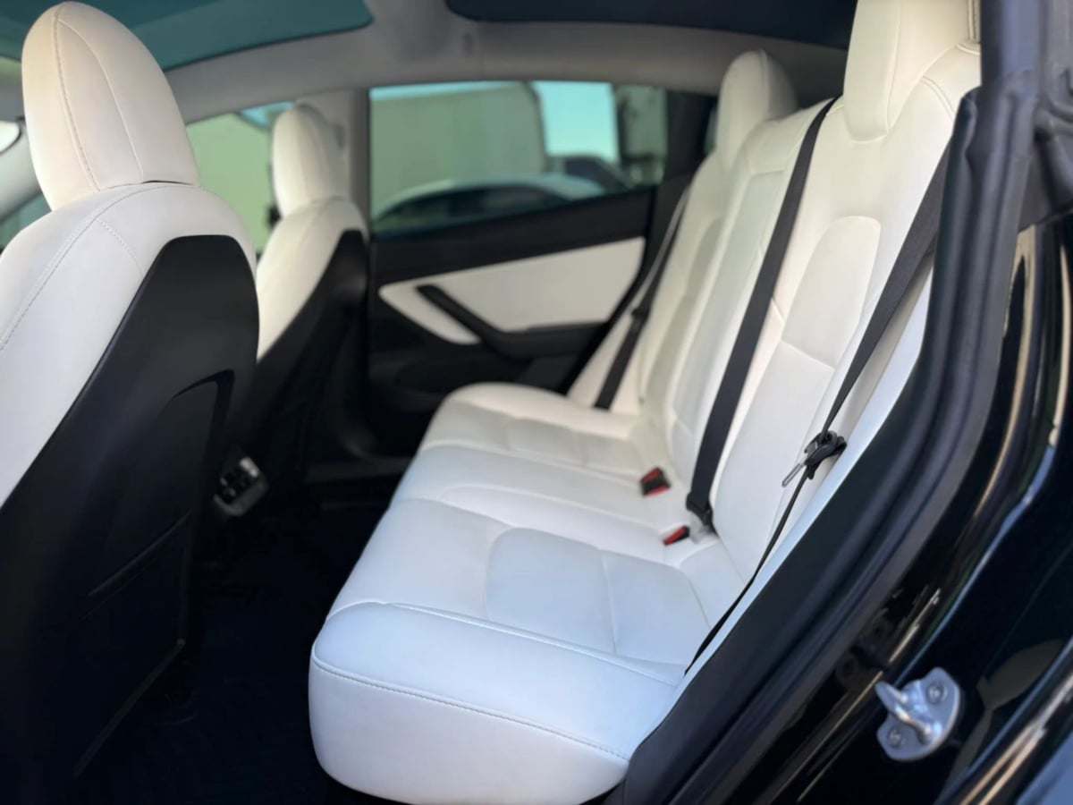 Photo 37 of this Tesla Model 3