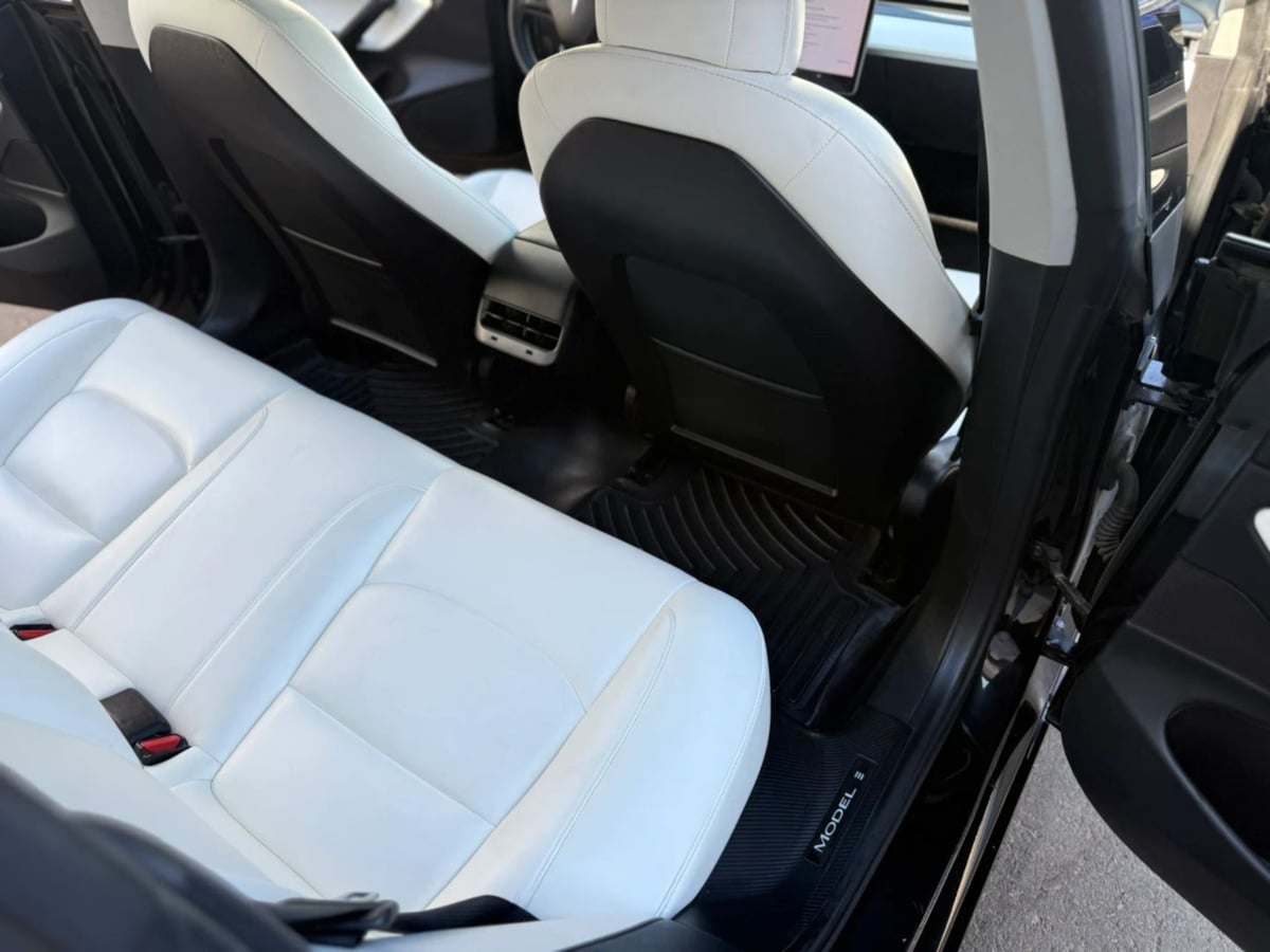 Photo 43 of this Tesla Model 3