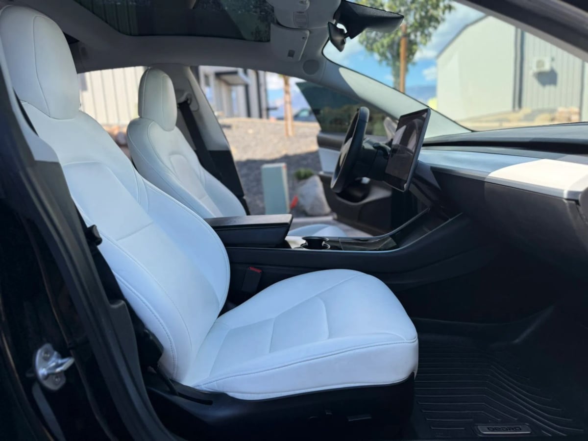 Photo 52 of this Tesla Model 3