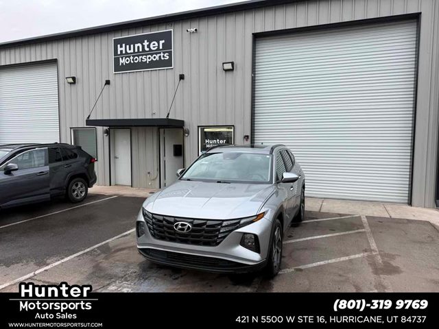 Shimmering Silver 2023 Hyundai Tucson SUV / Crossover Front-Wheel Drive Automatic
