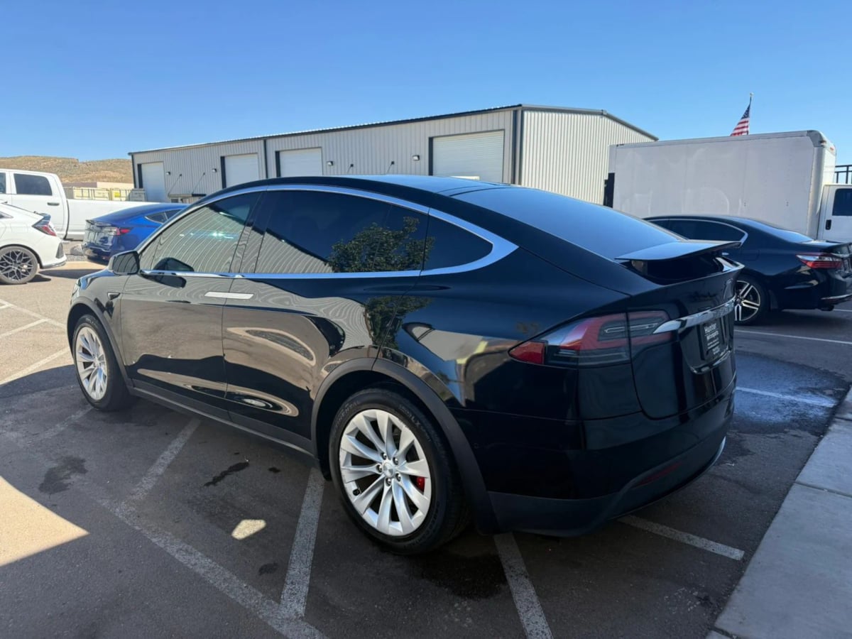 Photo 4 of this Tesla Model X