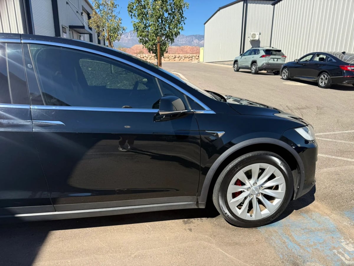 Photo 10 of this Tesla Model X