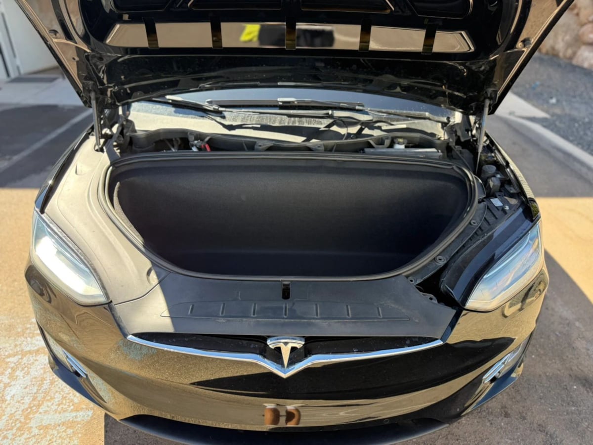 Photo 67 of this Tesla Model X