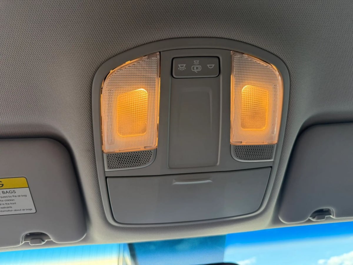 Photo 33 of this Hyundai Tucson