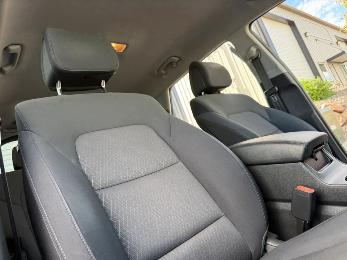 Photo 62 of this Hyundai Tucson