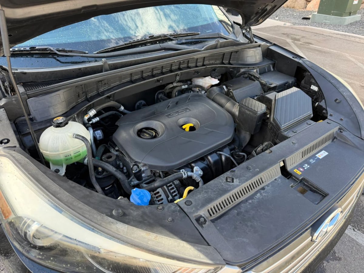Photo 83 of this Hyundai Tucson