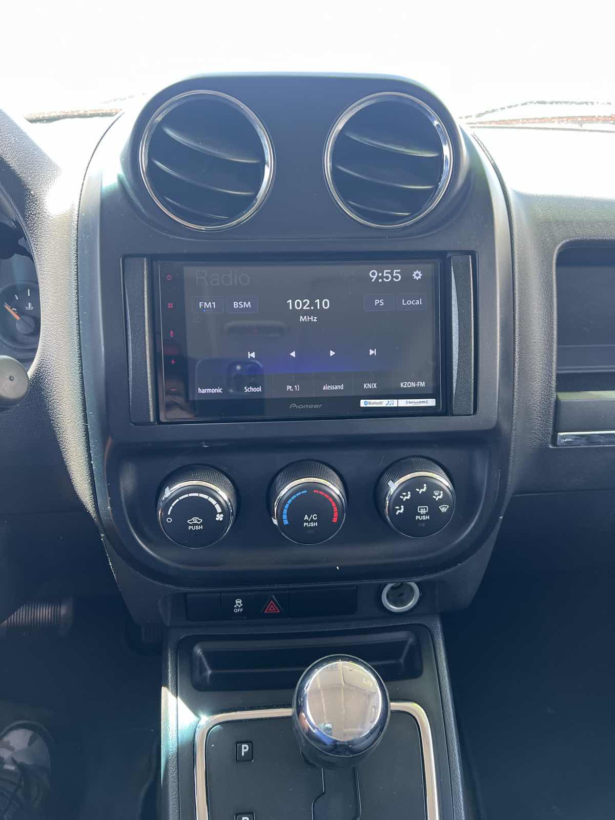 2010 Ford Escape XLT - Photo 10