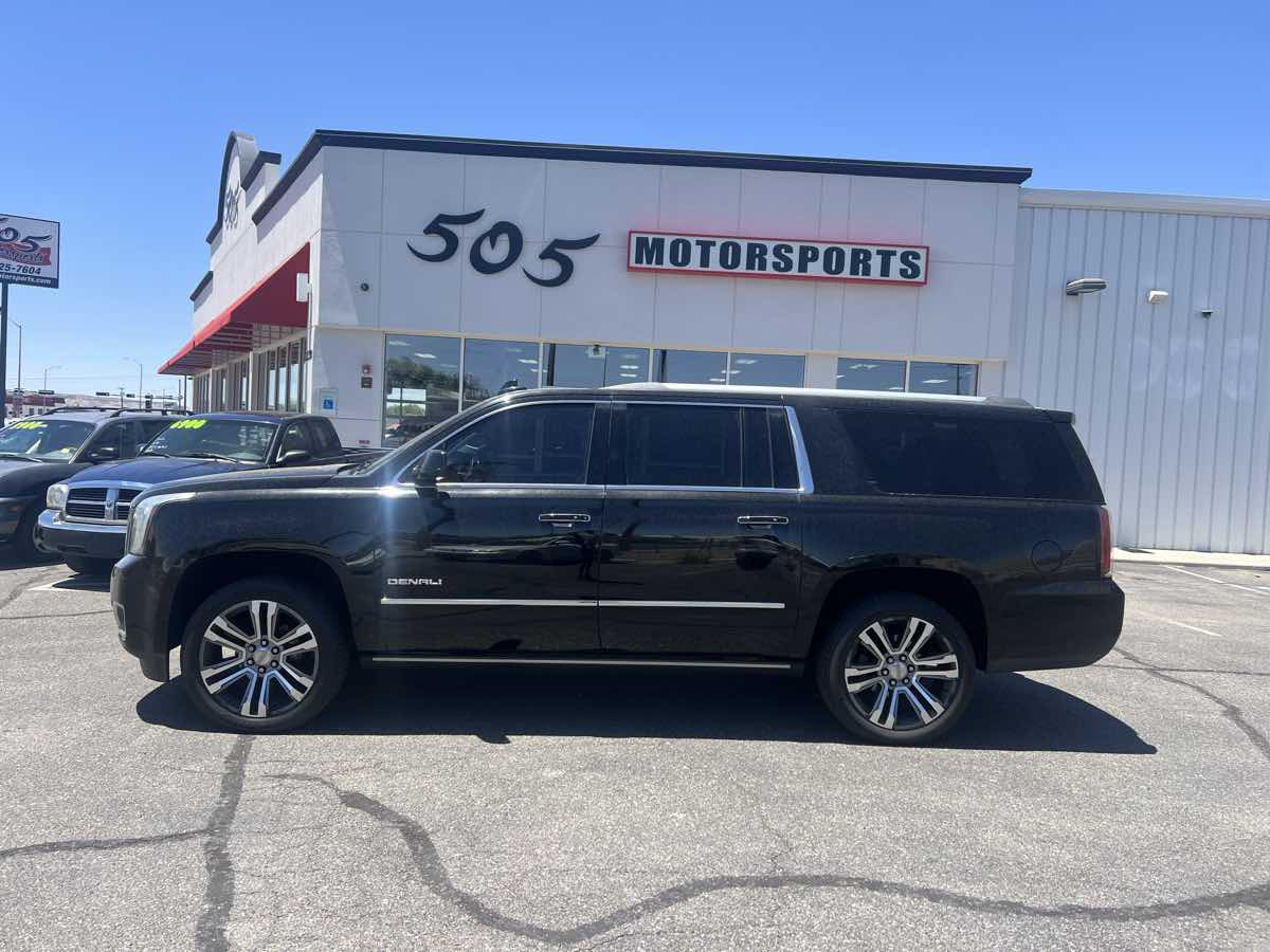 2017 GMC Yukon Denali AWD's photo