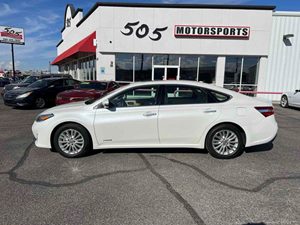 View 2013 Toyota Avalon Hybrid