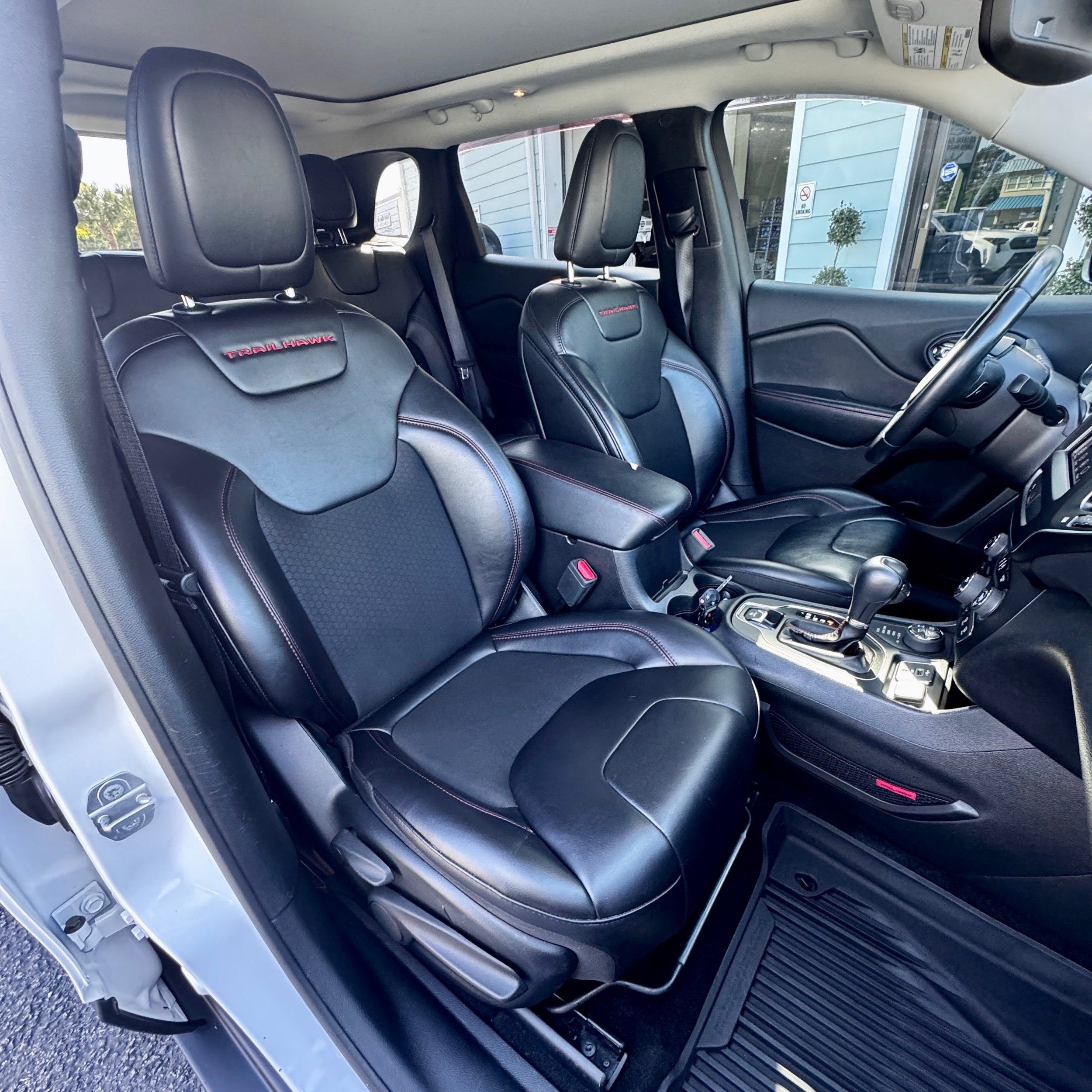 2019 Jeep Cherokee Trailhawk - Photo 8