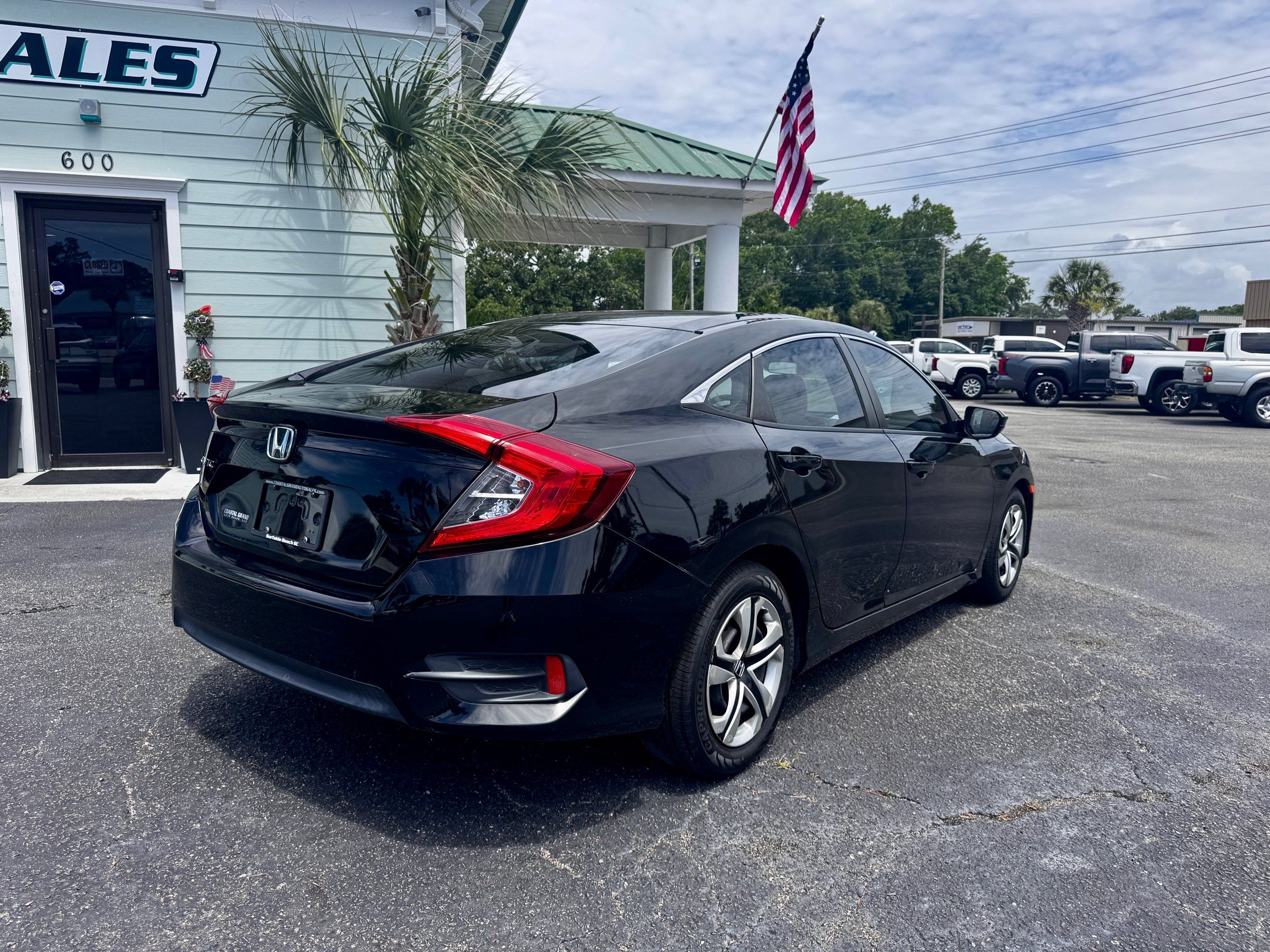 2018 Honda Civic LX - Photo 5