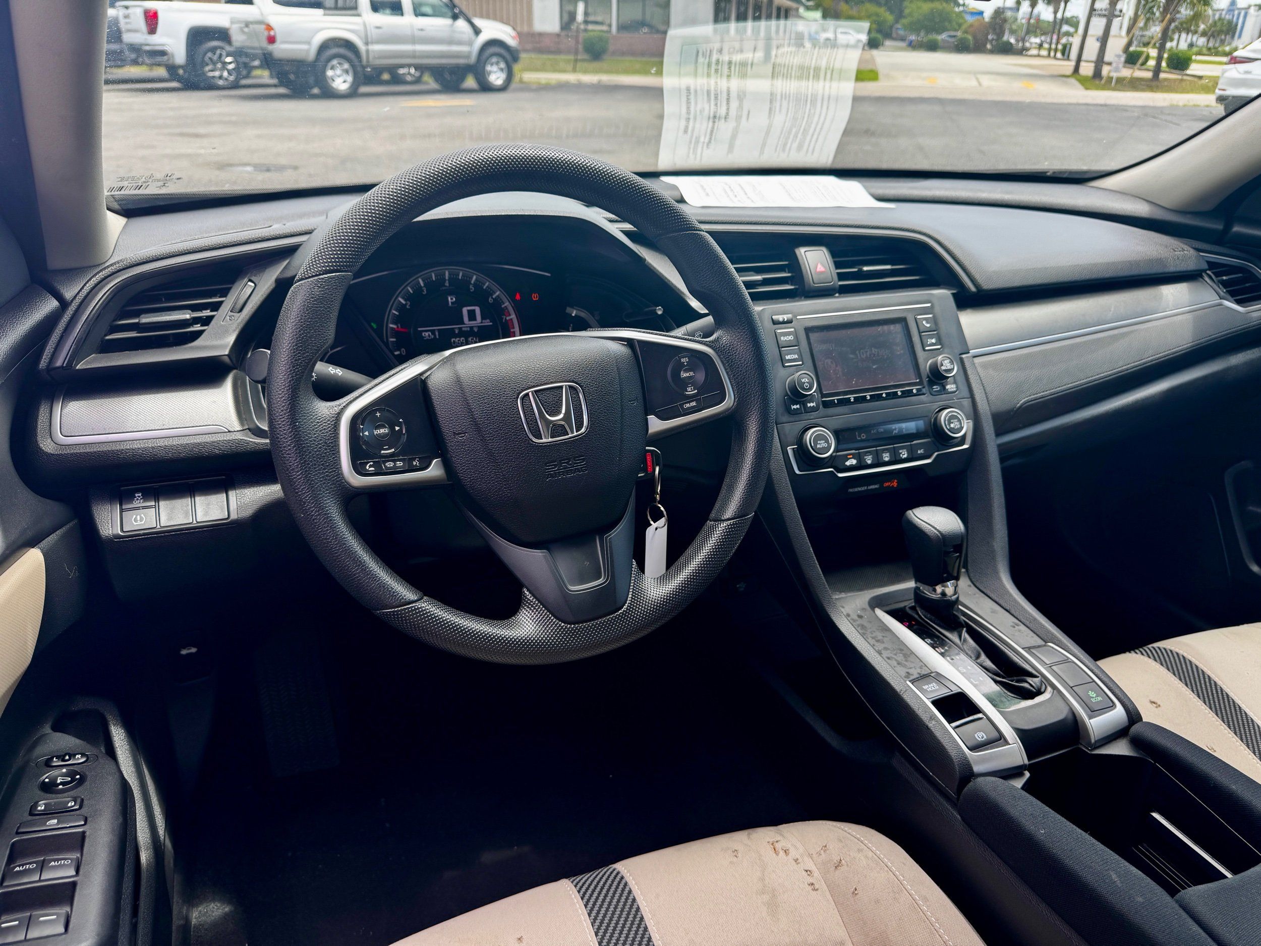 2018 Honda Civic LX - Photo 8