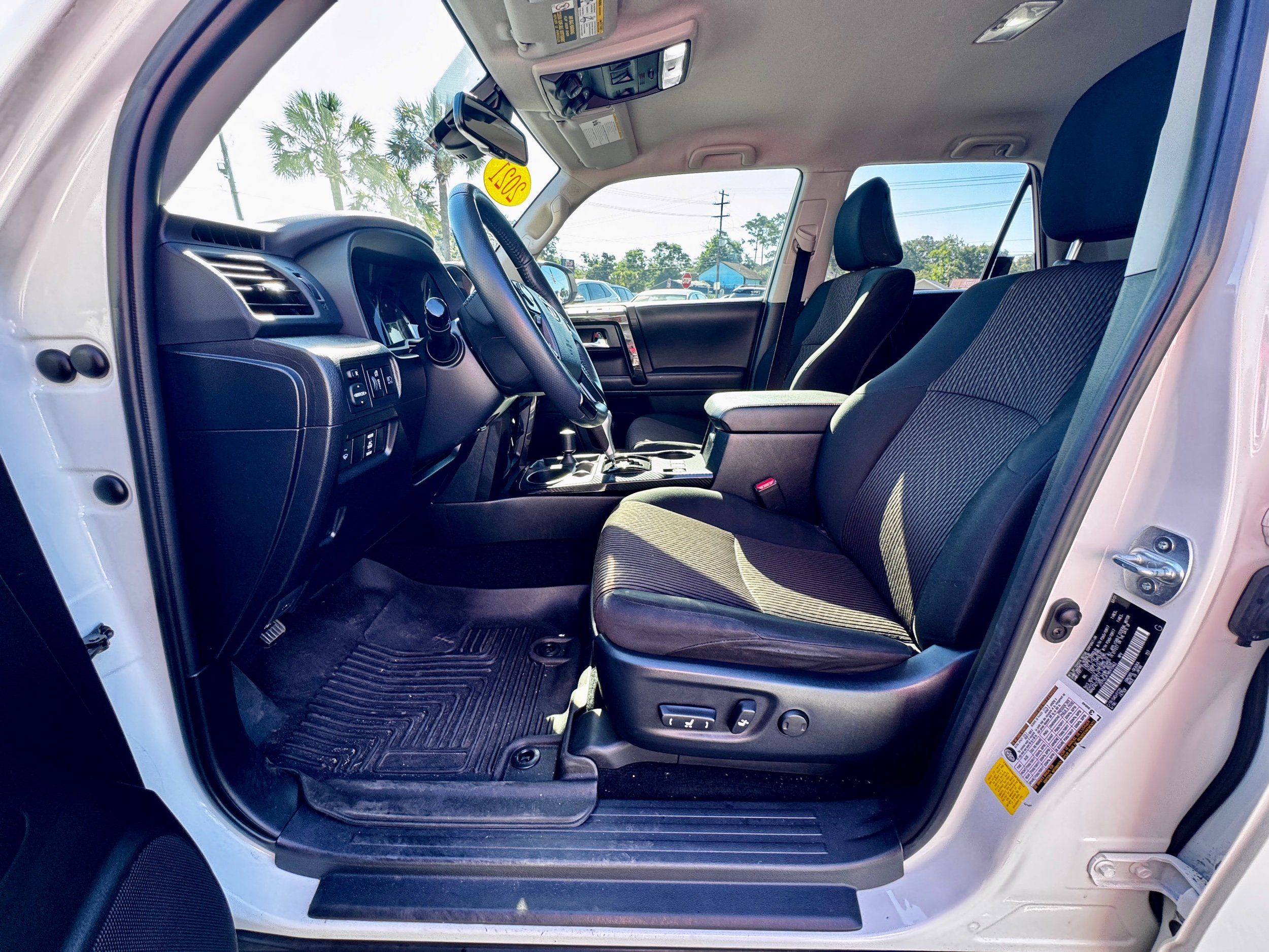 2021 Toyota 4Runner Off-Road - Photo 9