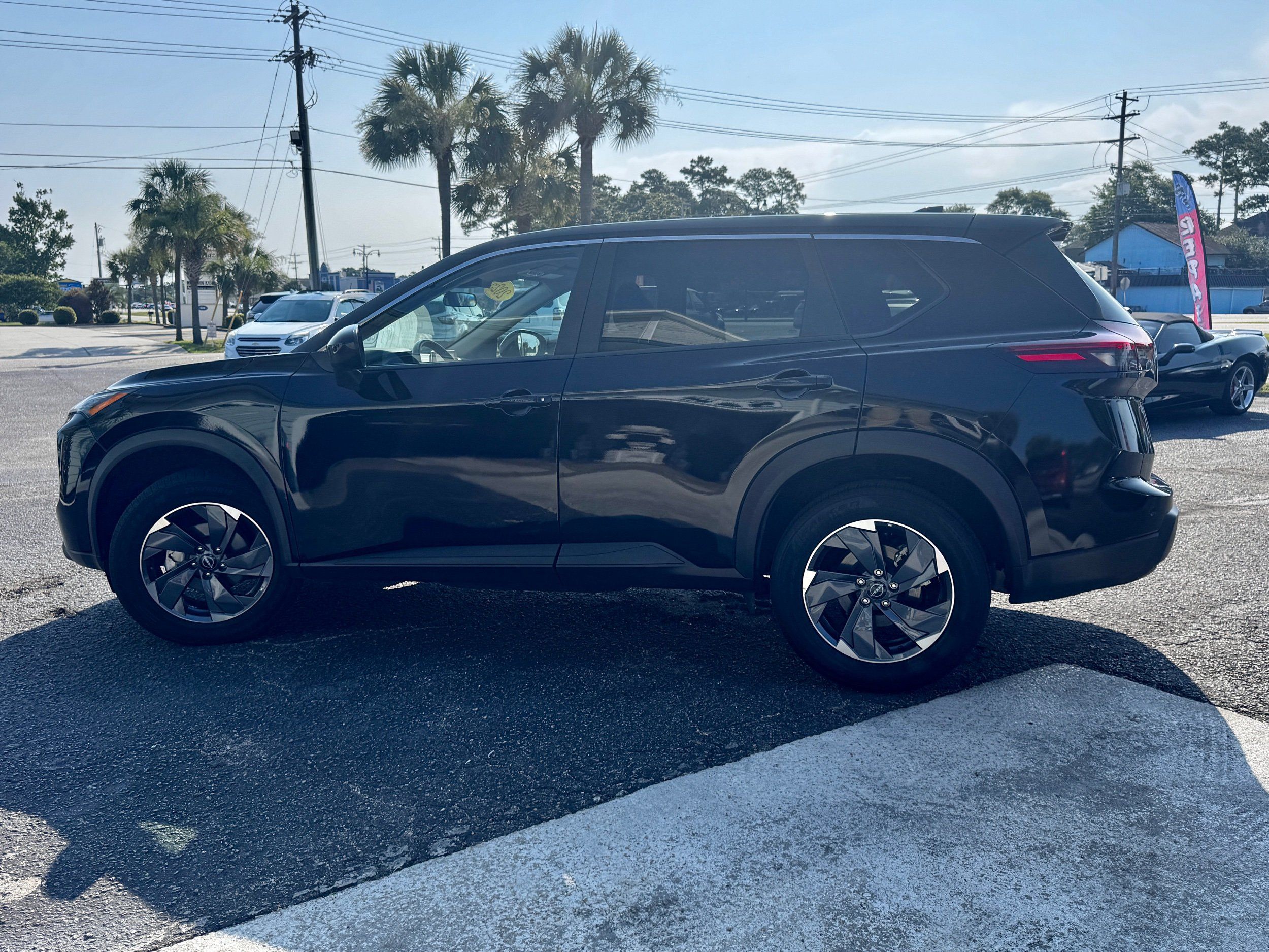 2025 Nissan Rogue SV - Photo 6