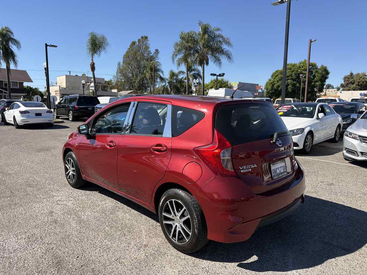Nissan Versa Note photo 4