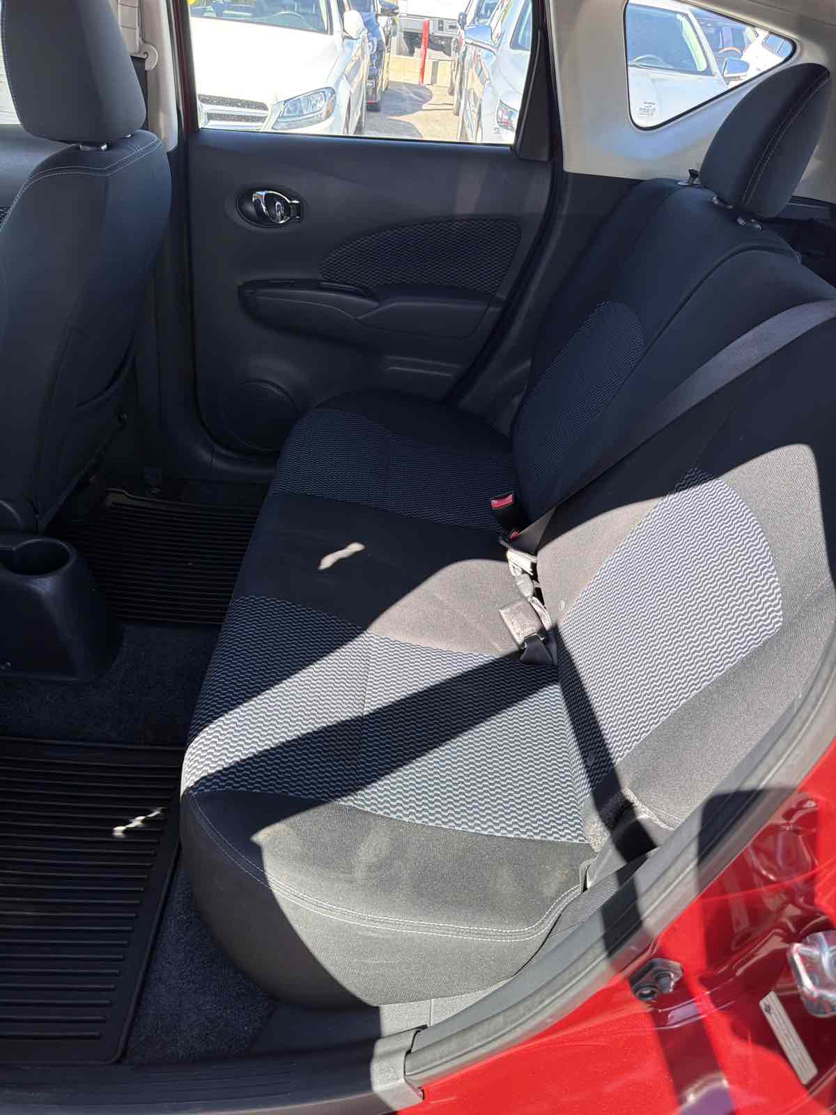 Nissan Versa Note photo 10