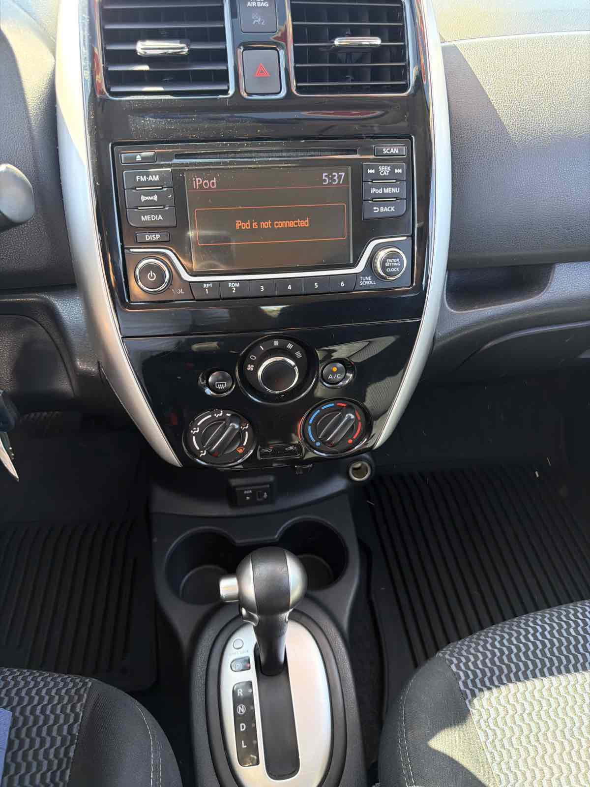 Nissan Versa Note photo 12