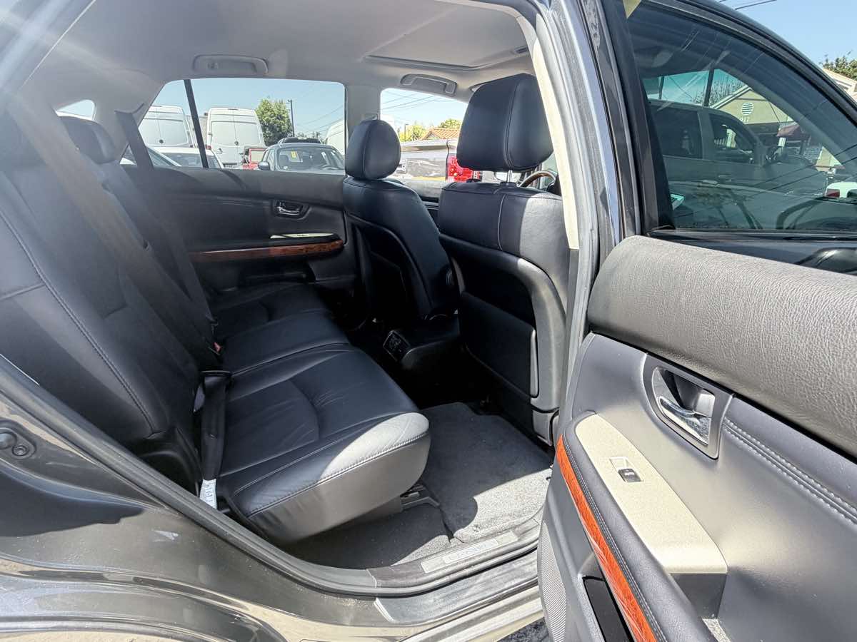 Lexus RX photo 28