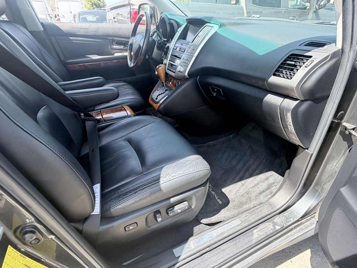 Lexus RX photo 32