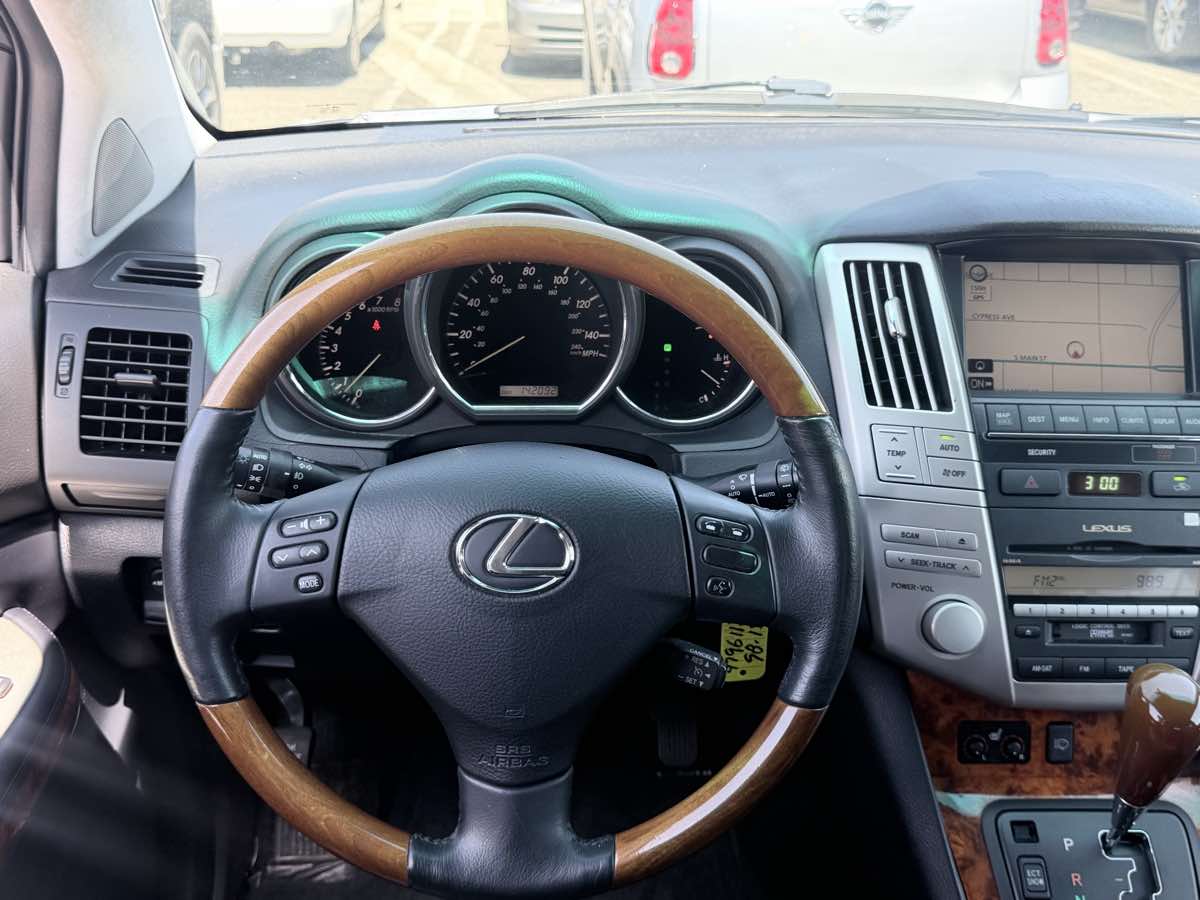 Lexus RX photo 36