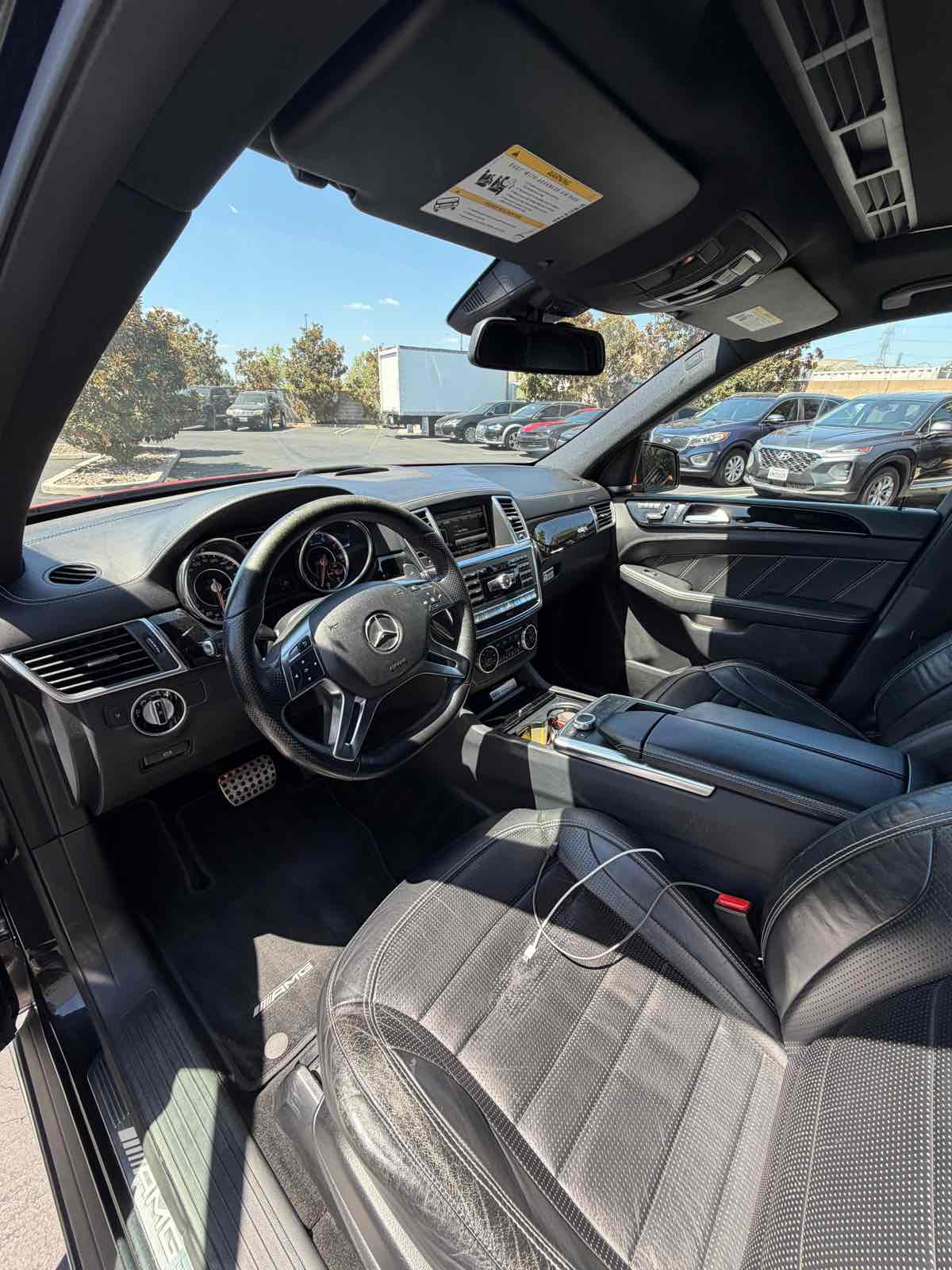 Mercedes-Benz ML 63 photo 13
