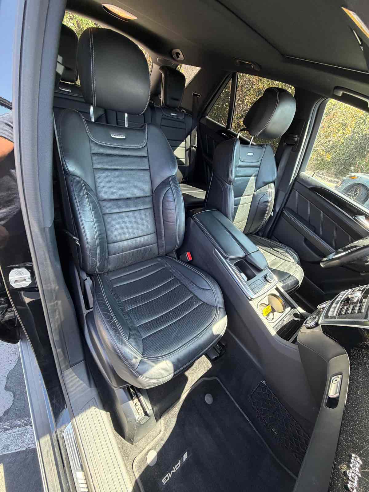 Mercedes-Benz ML 63 photo 14
