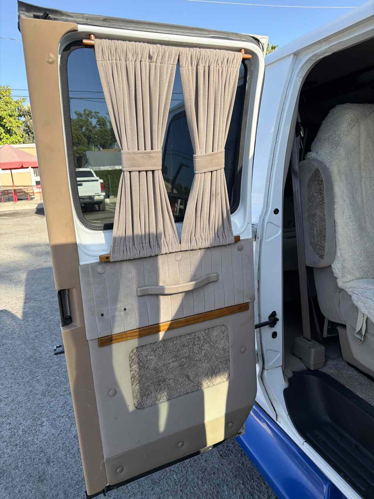 Dodge Ram Van photo 20