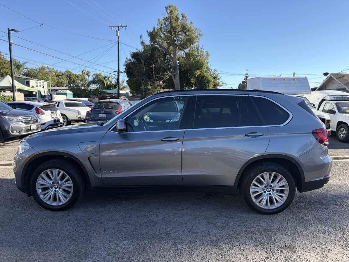 BMW X5 photo 2