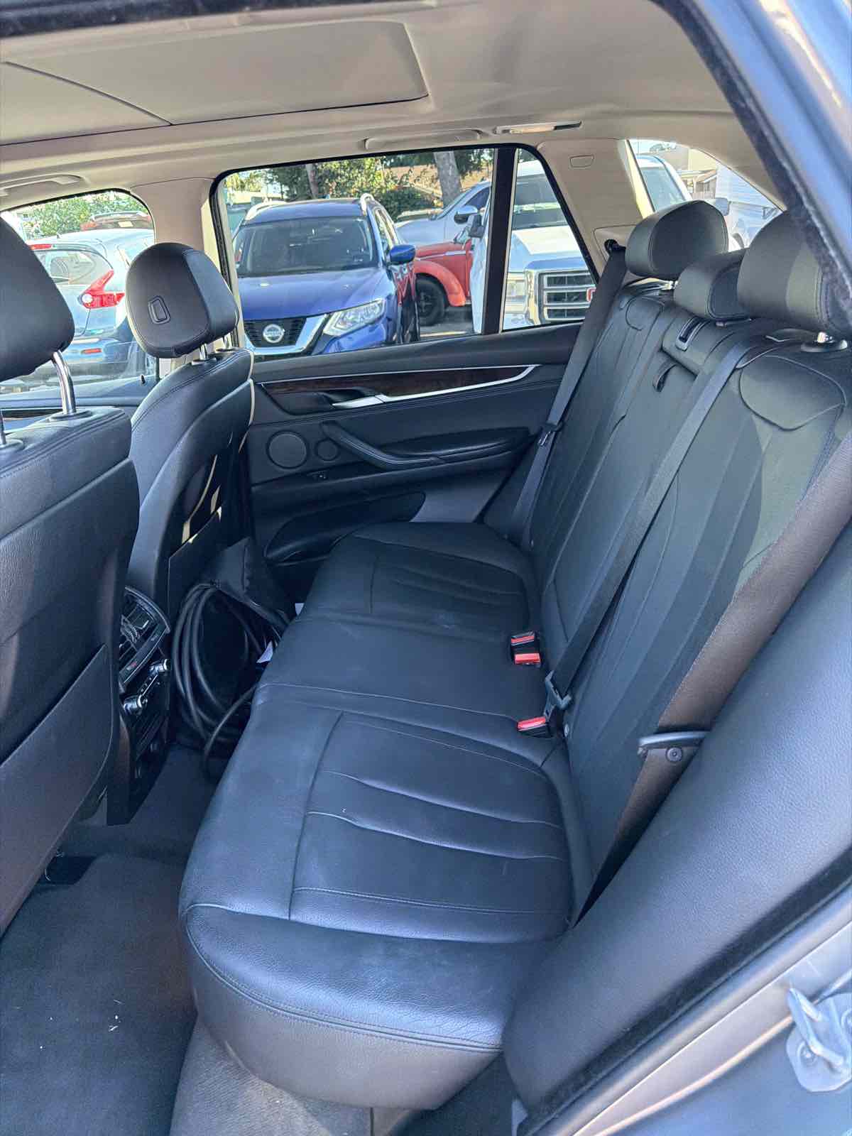 BMW X5 photo 8
