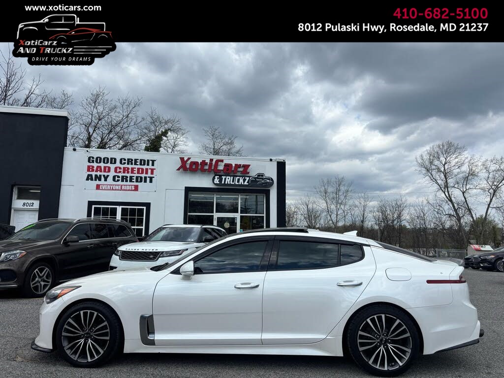 2018 Kia Stinger Premium AWD's photo
