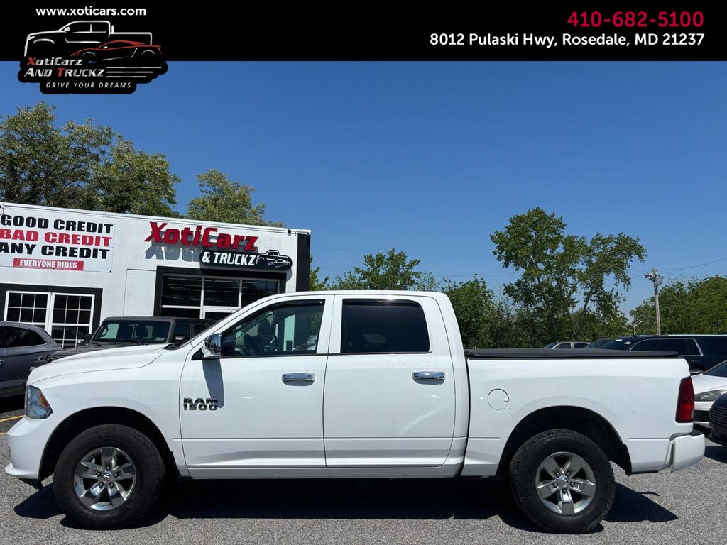 2017 RAM 1500 Express 4x4 Crew Cab 5'7's photo