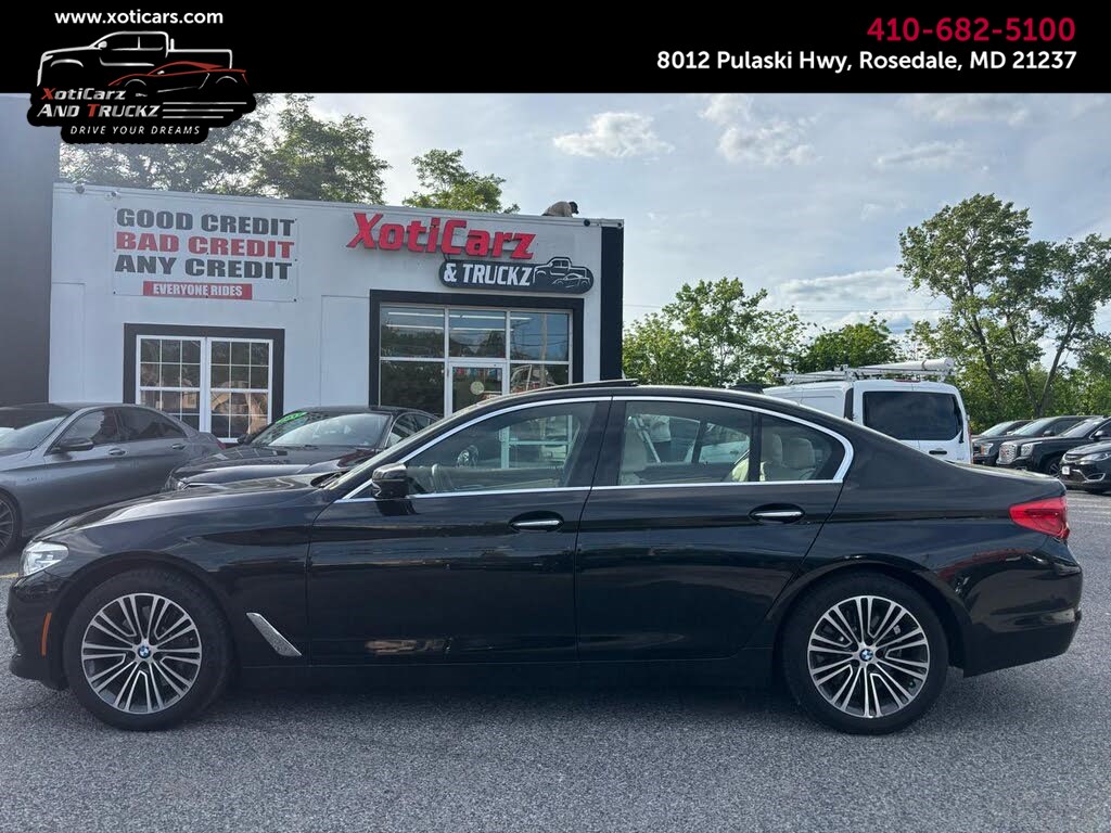 2017 BMW 5 Series 530i xDrive Sedan's photo