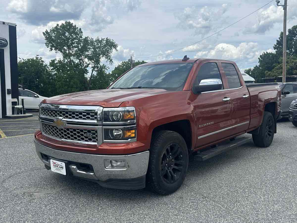 Vehicle Image 2