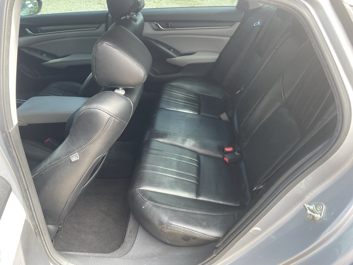 Photo 6 of this Honda Accord Sedan