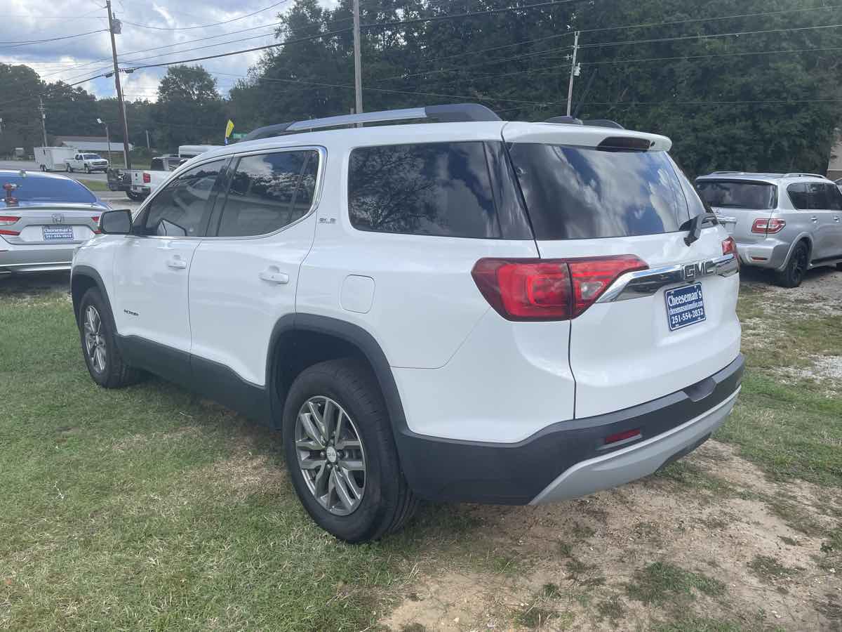Photo 2 of this GMC Acadia