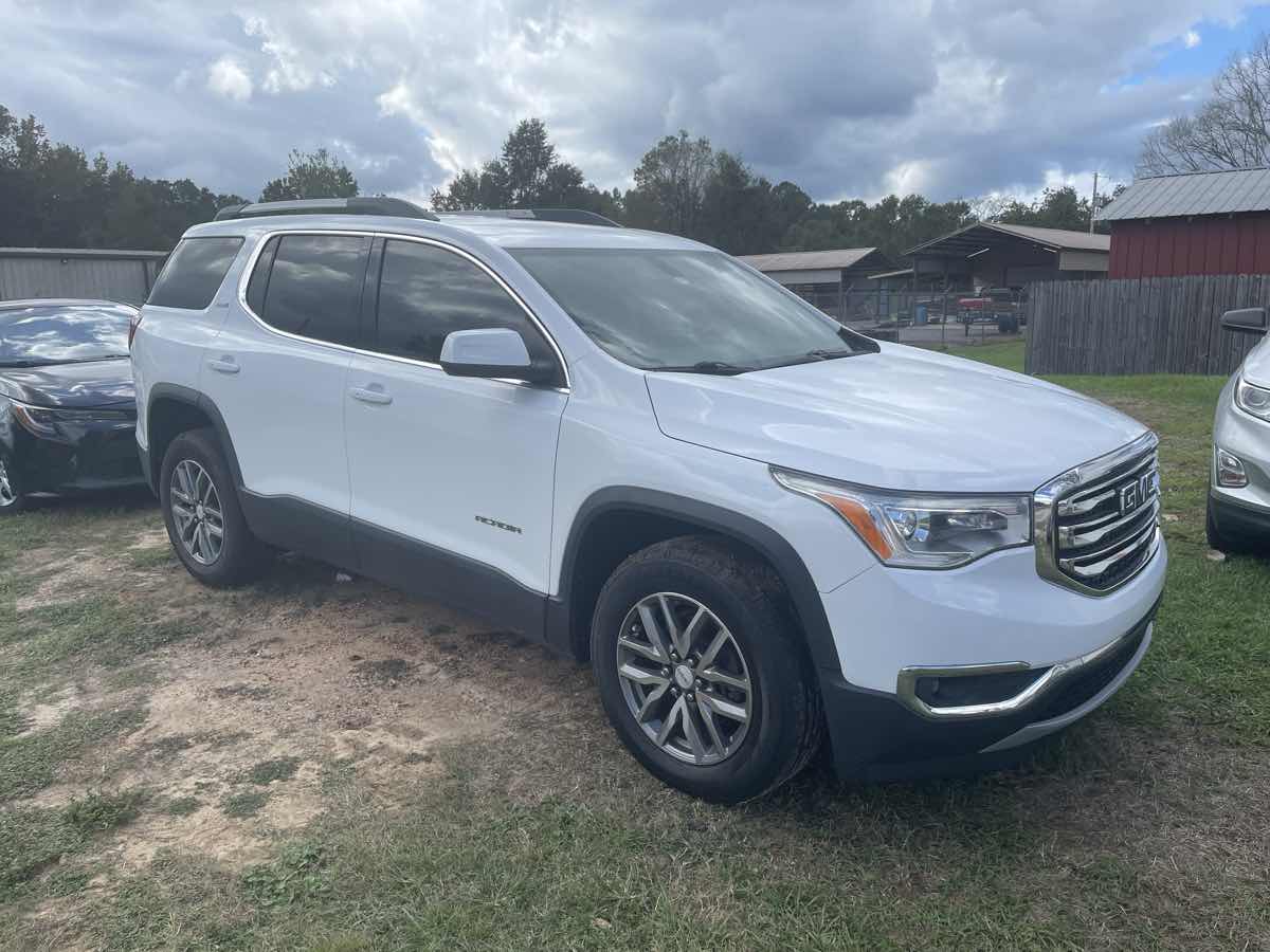 Photo 4 of this GMC Acadia