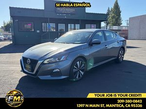 View 2022 Nissan Altima 