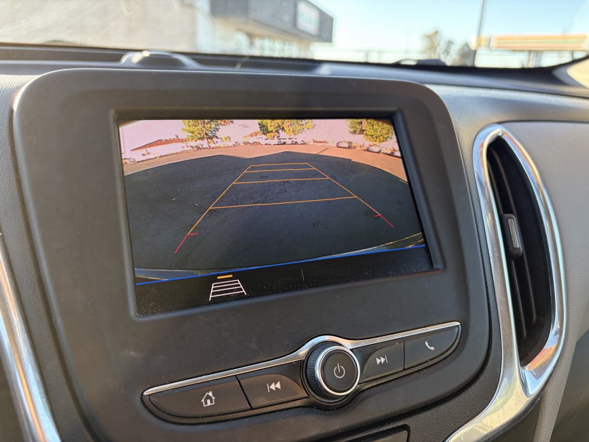 2020 Chevrolet Equinox 2FL - Photo 17